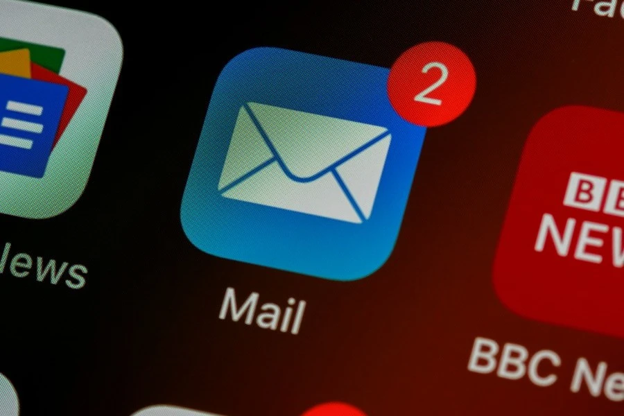 How to Resize Images for Email (A 3-Step Guide to Beating Size Limits)